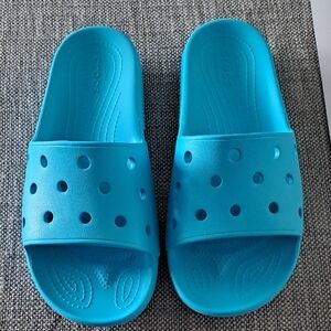 Crocs Unisex Sandals Size M9- W11.